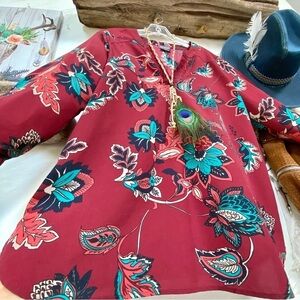 Enchanting folk floral peasant vibe boho blouse w prairie country vibe